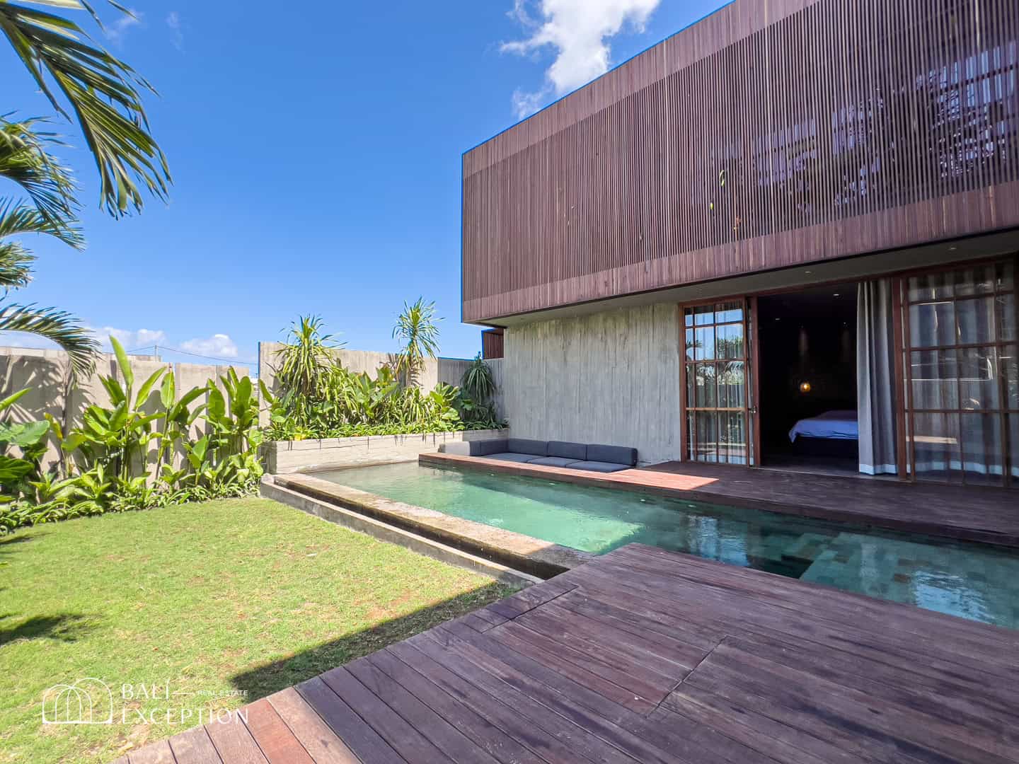 FULLY FURNISHED 3 BEDROOM VILLA FOR SALE LEASEHOLD IN CEMAGI BE-423 